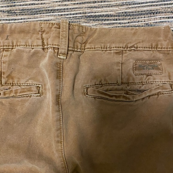 Men’s Abercrombie & Fitch Slim-Straight Chinos - Picture 4 of 5